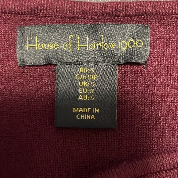 Red tank - Picture 3 of 4